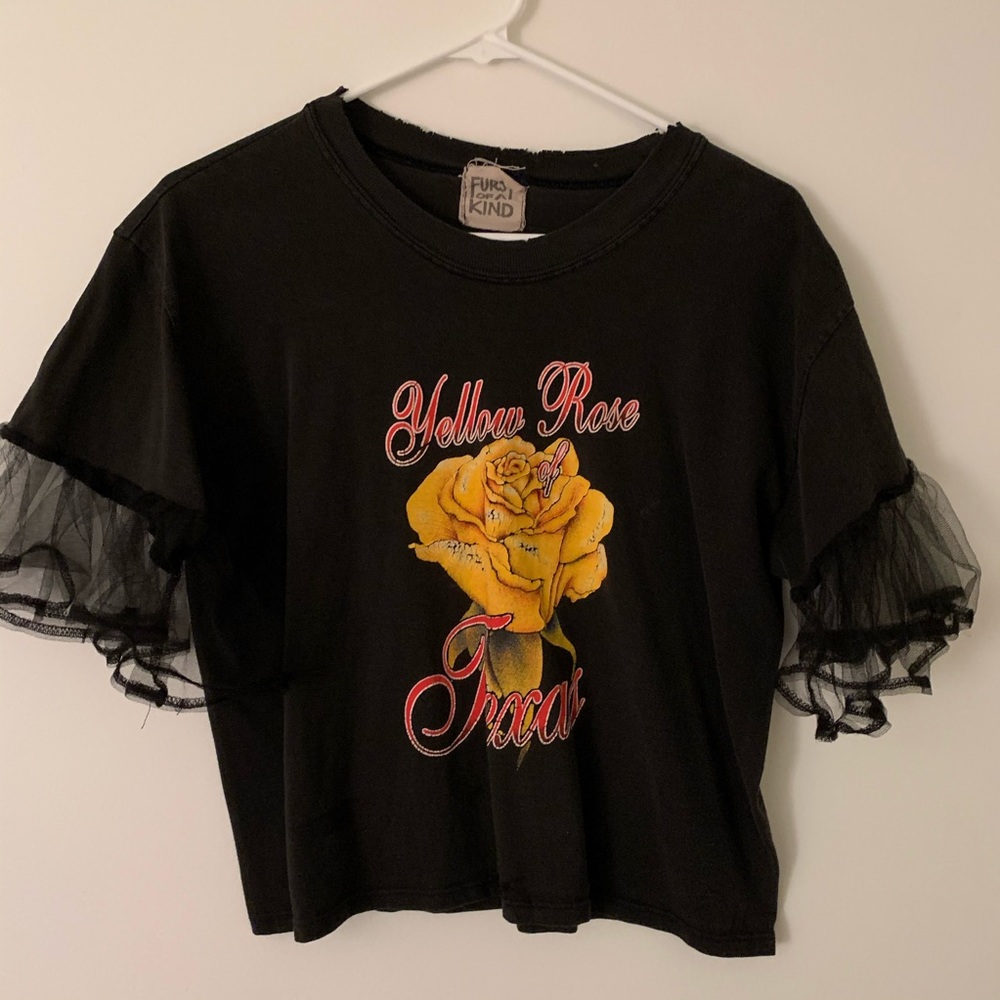 LF STORES "FURST OF A KIND" graphic rose crop